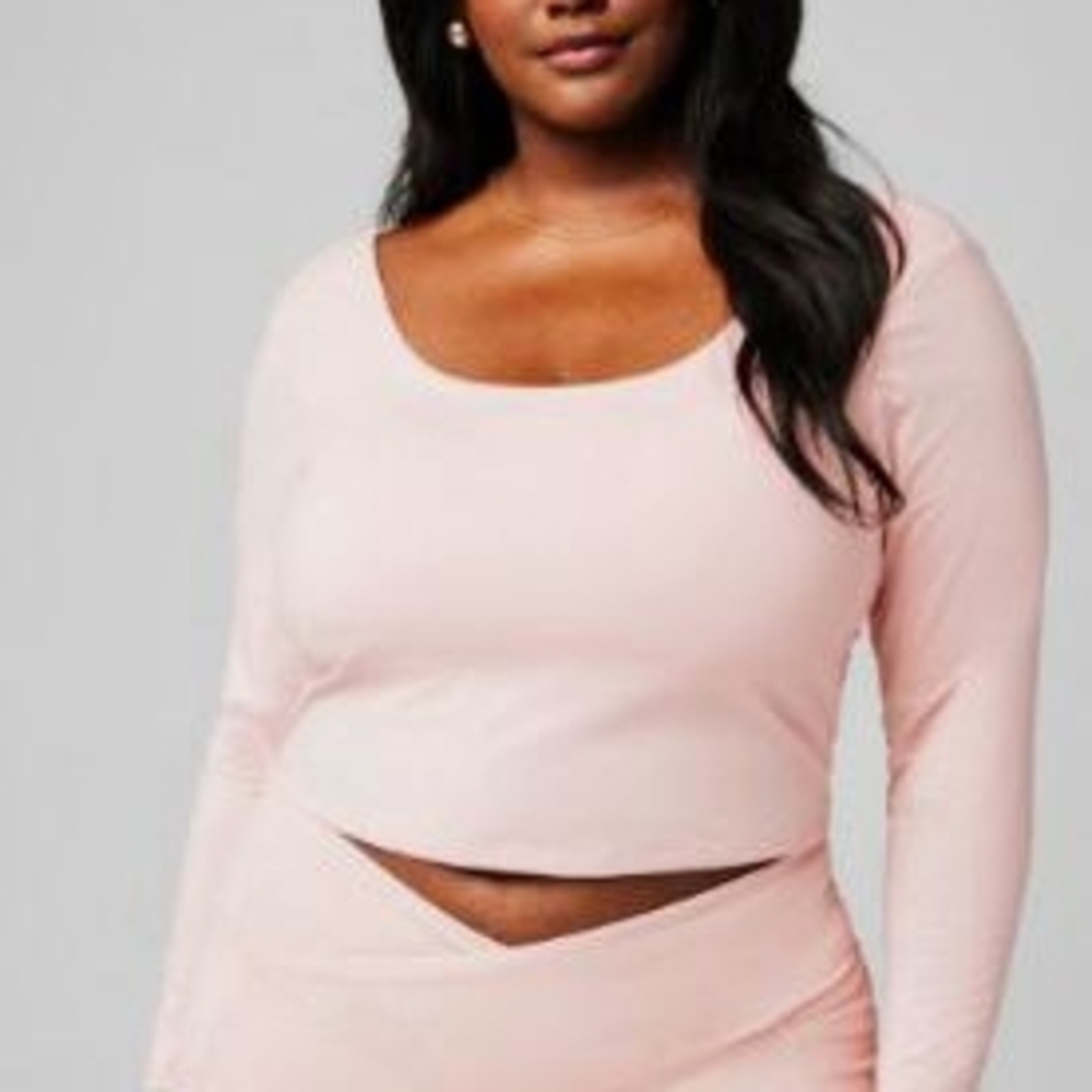 YITTY Light Pink Long Sleeve Crop Top